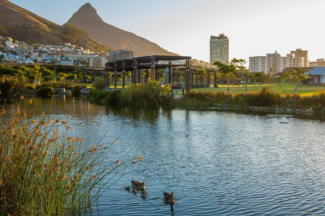 The Odyssee 409 Cape Town Exterior photo